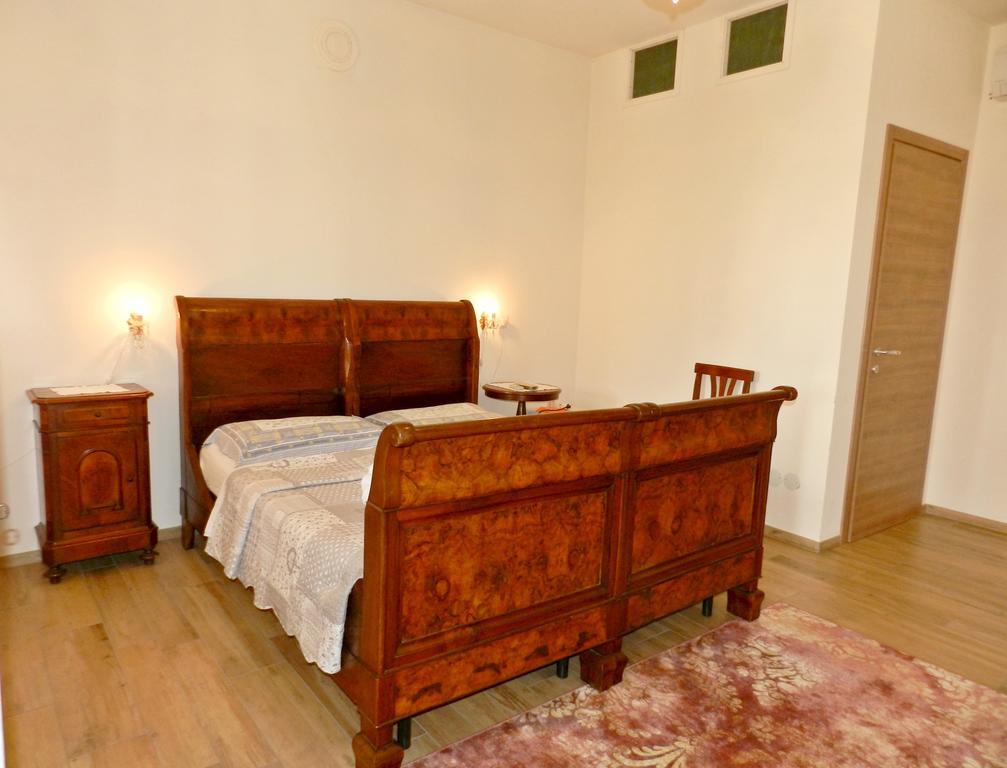 Agriturismo Zio Michele Hotell Isola Della Scala Exteriör bild